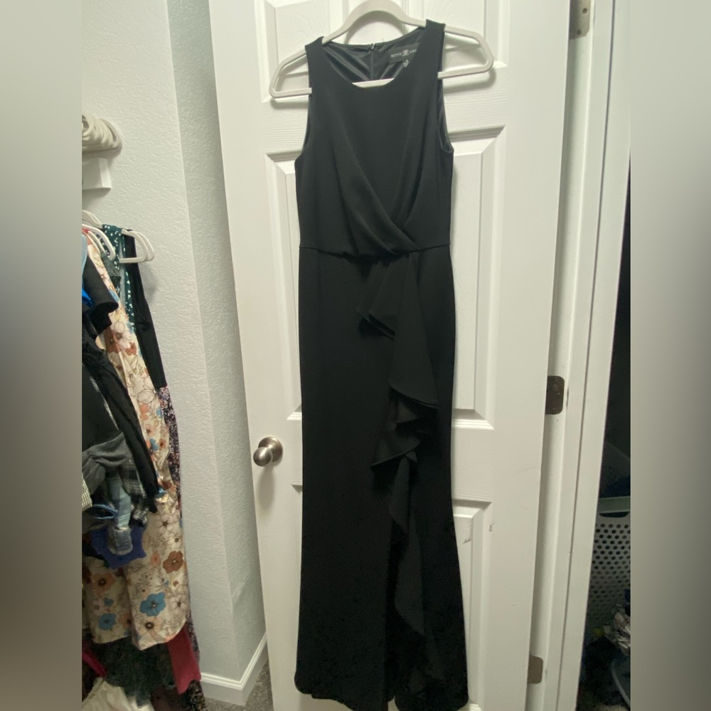 Betsy & Adam Trumpet Ruffle Gown - Picture 12 of 16